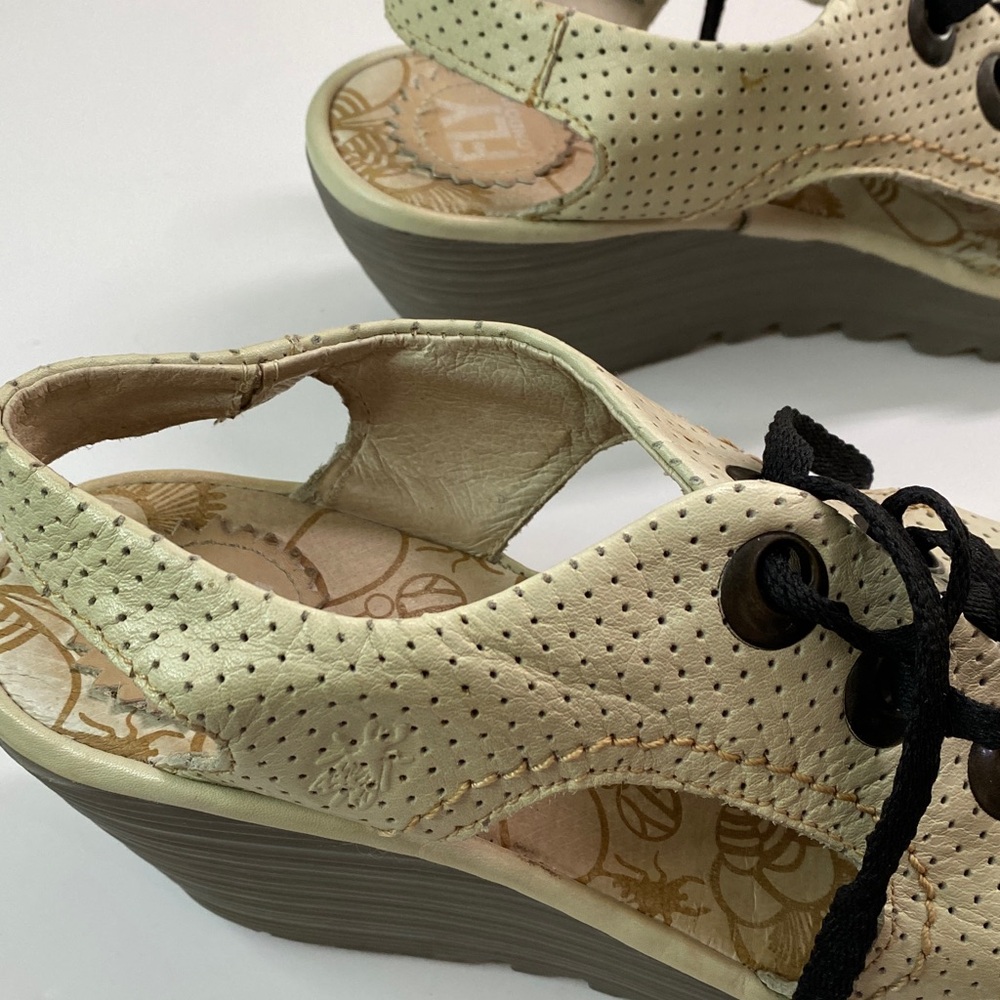 Fly London Wedge Leather Sandals Size 9 Cream Cut Out Perforated Lace Ups - Picture 14 of 16